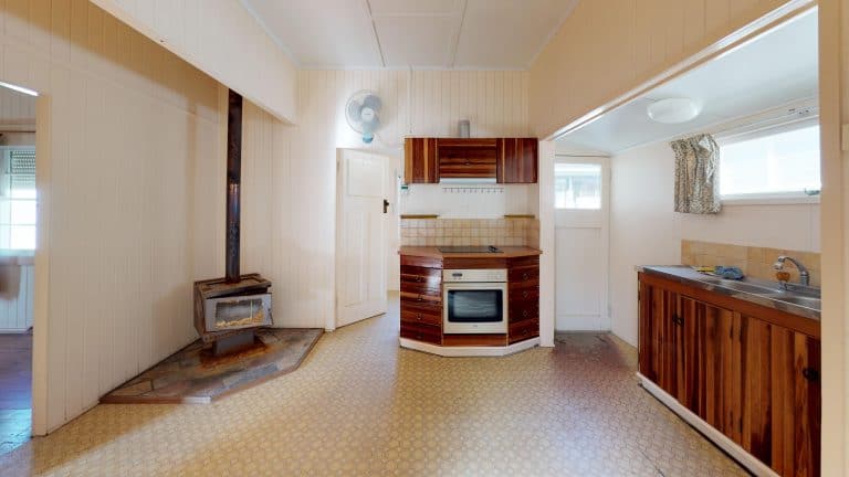 House-15-Living-Room (wecompress.com)