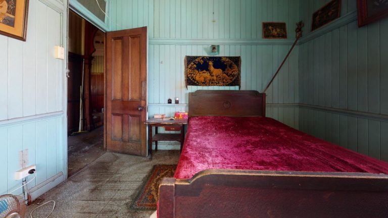Oaklands-House-Bedroom(3)
