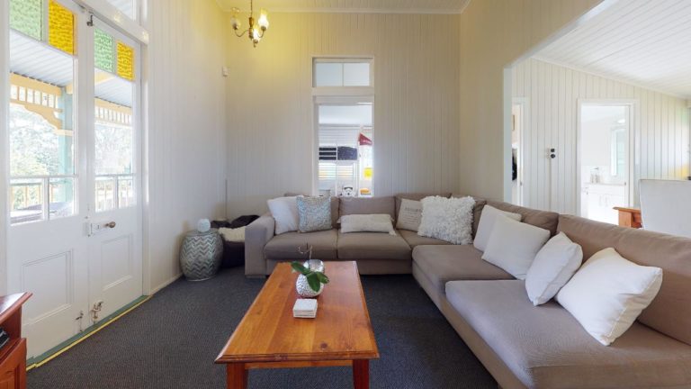 Urangan-Living-Room