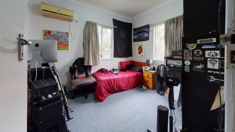 Salisbury-Bedroom(3)